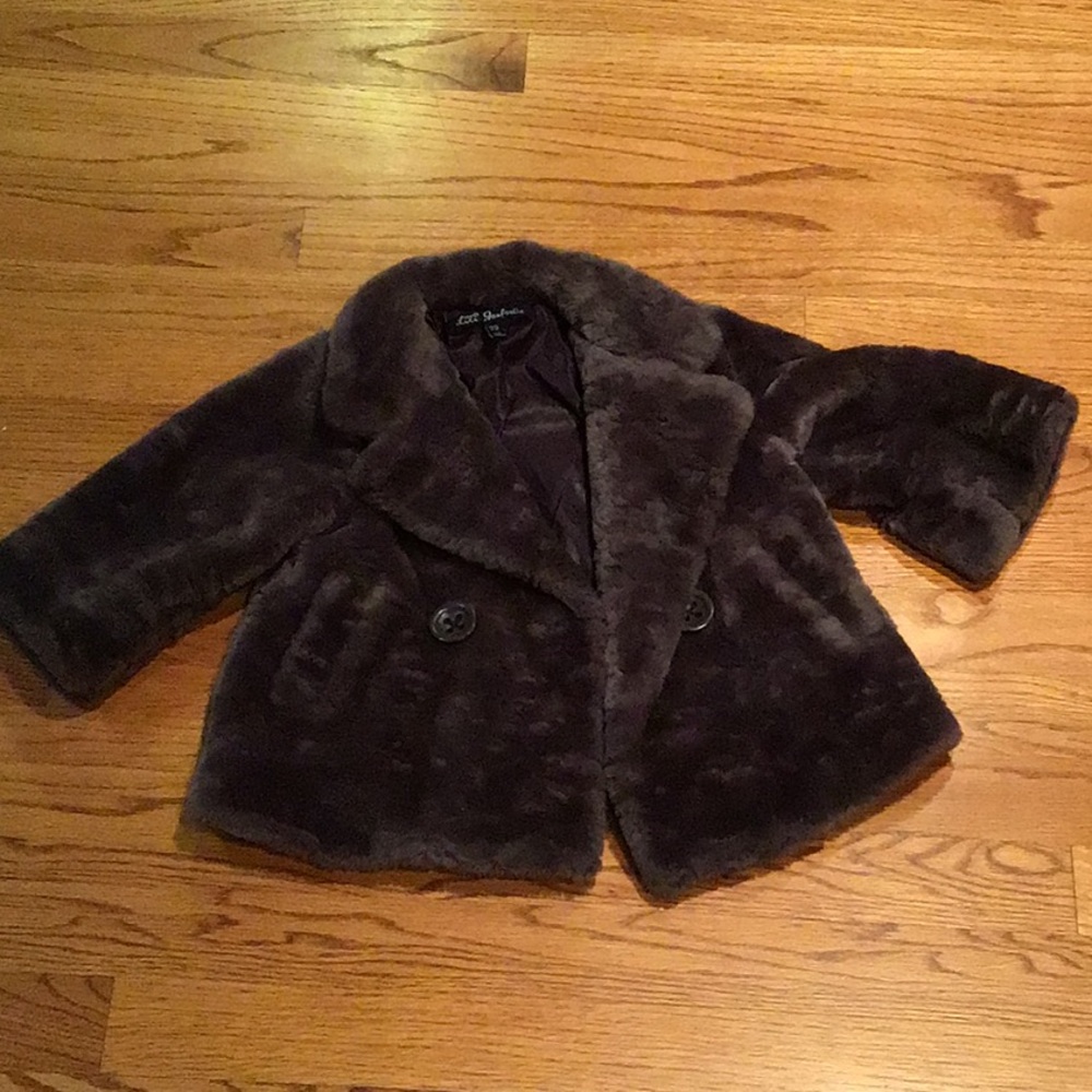 Like New Lili Gaufrette 23 month Faux Fur Coat